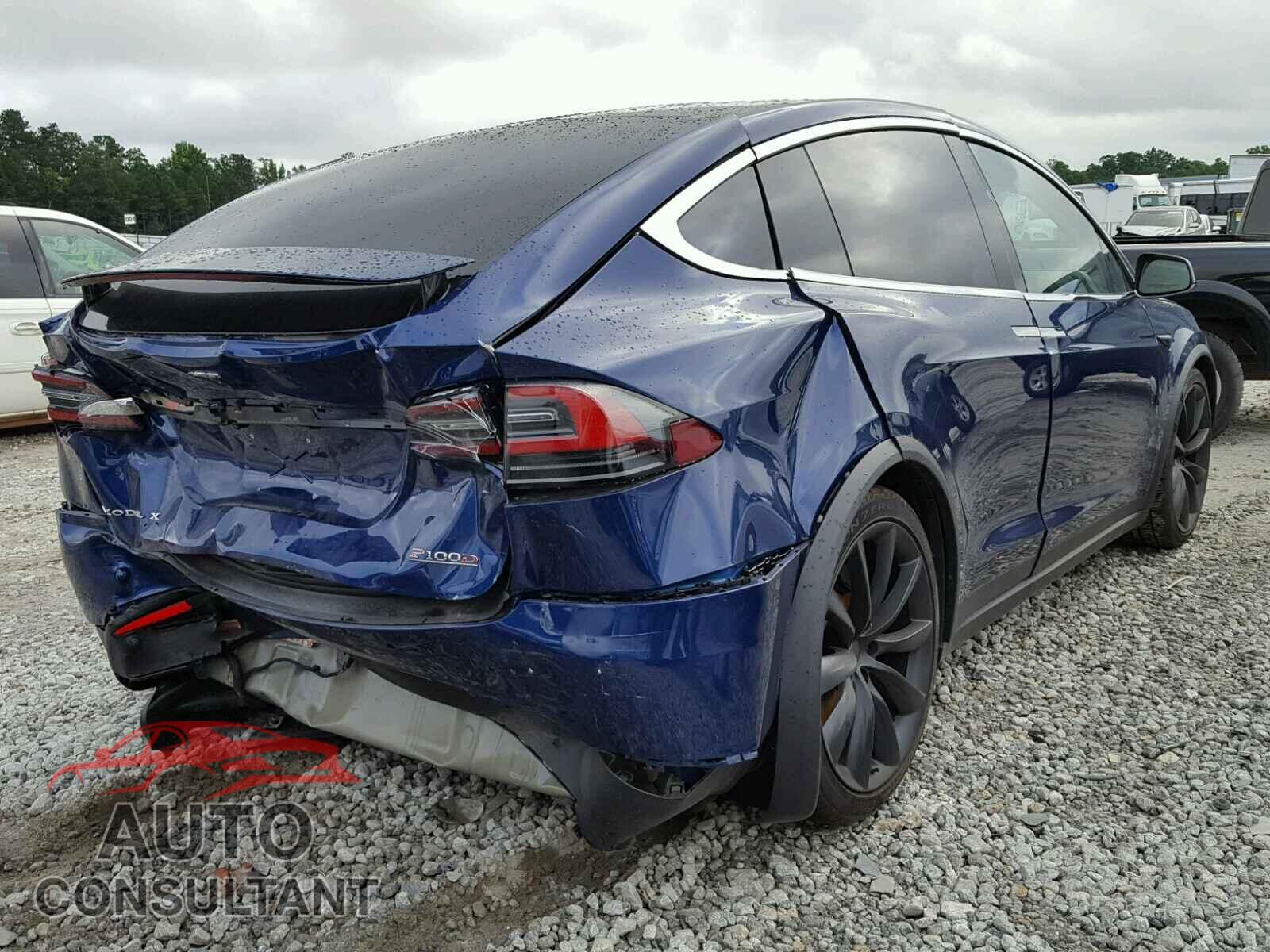 TESLA MODEL X 2017 - 5YJXCAE47HF061673