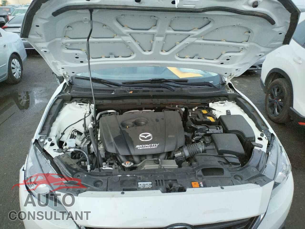 MAZDA 3 2016 - JM1BM1V74G1301593