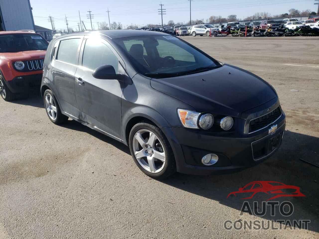 CHEVROLET SONIC 2016 - 1G1JE6SB2G4146869