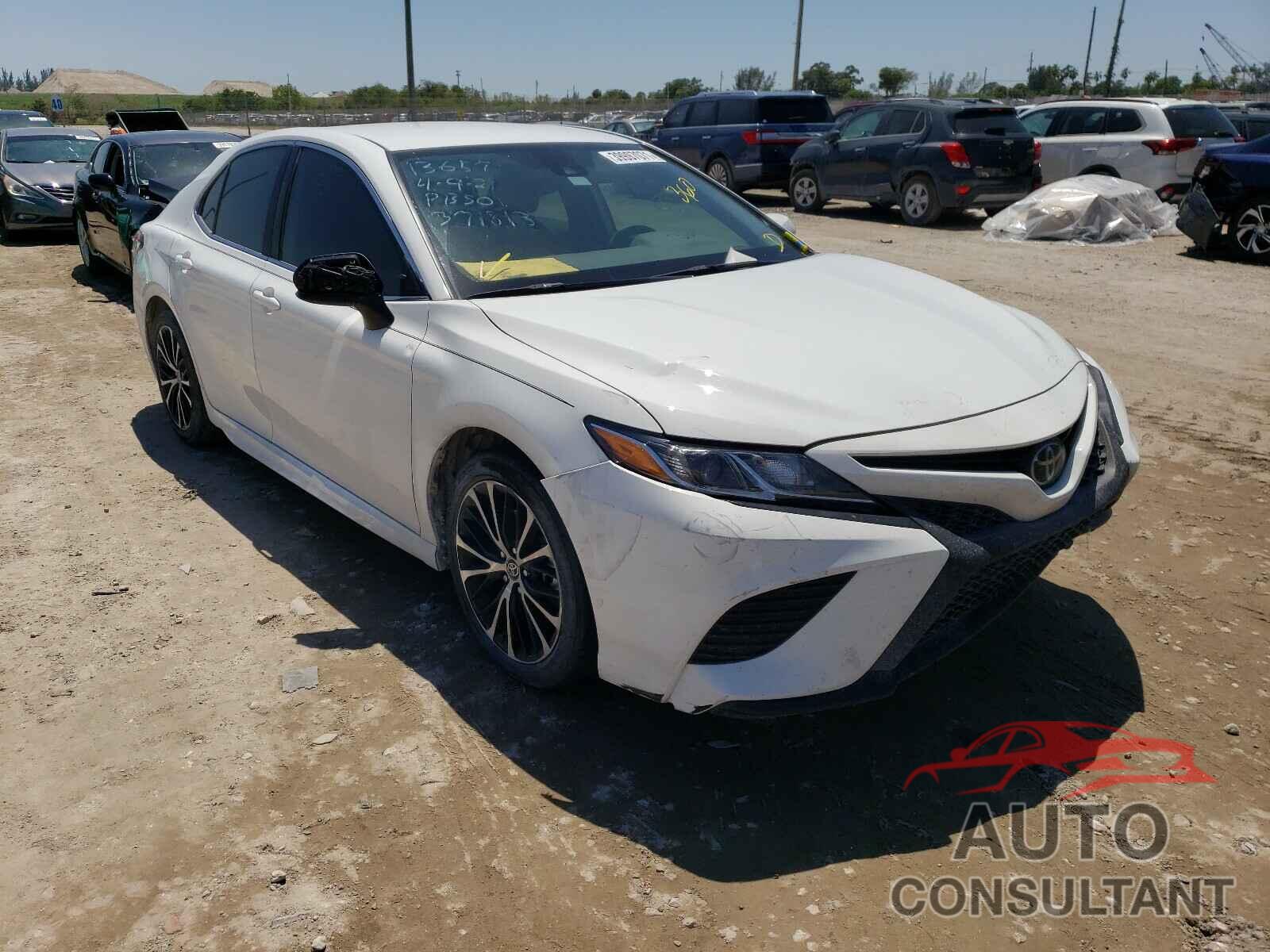 TOYOTA CAMRY 2020 - 4T1G11AK5LU371813
