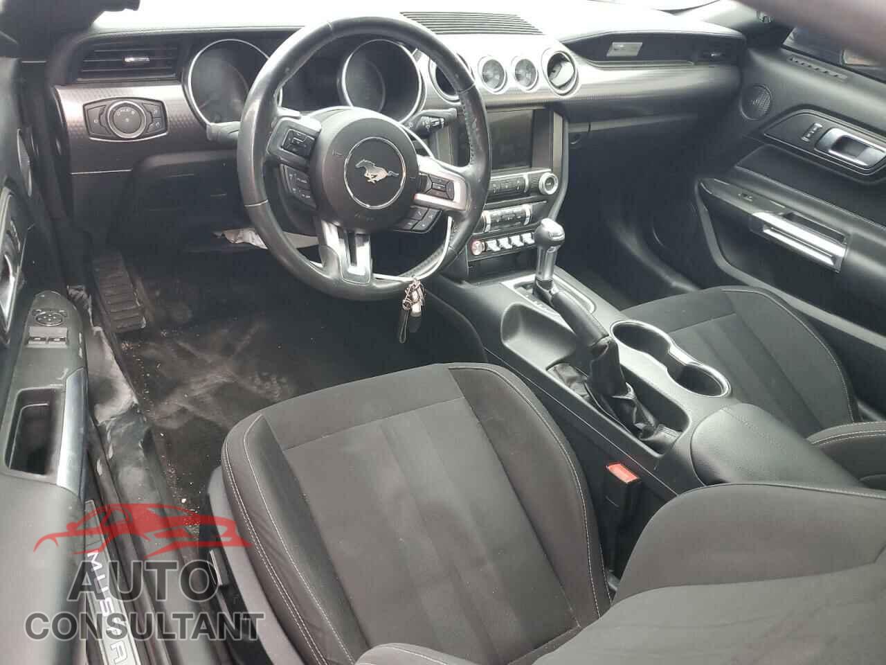 FORD MUSTANG 2018 - 1FA6P8CF0J5172575