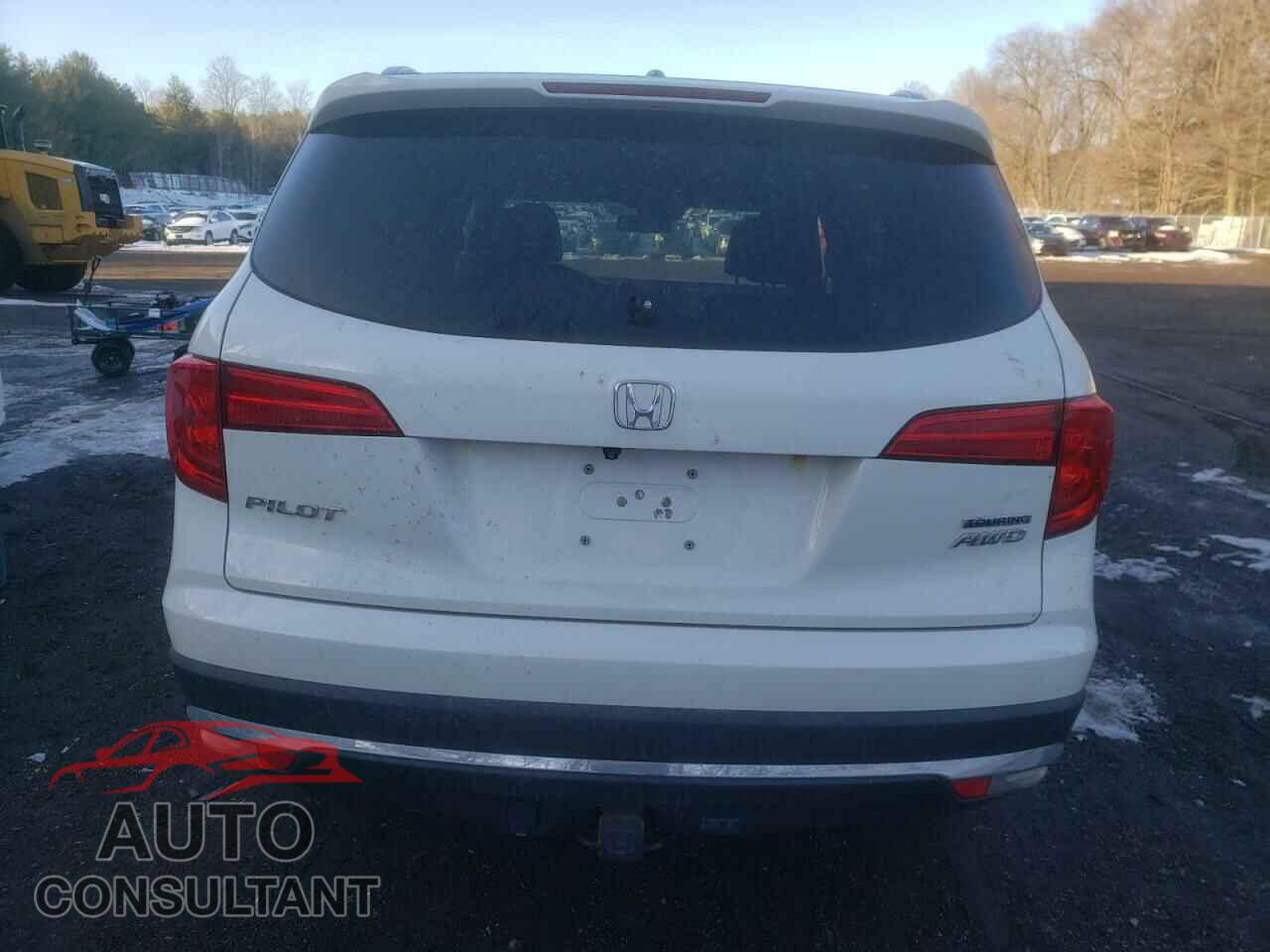 HONDA PILOT 2017 - 5FNYF6H99HB504759