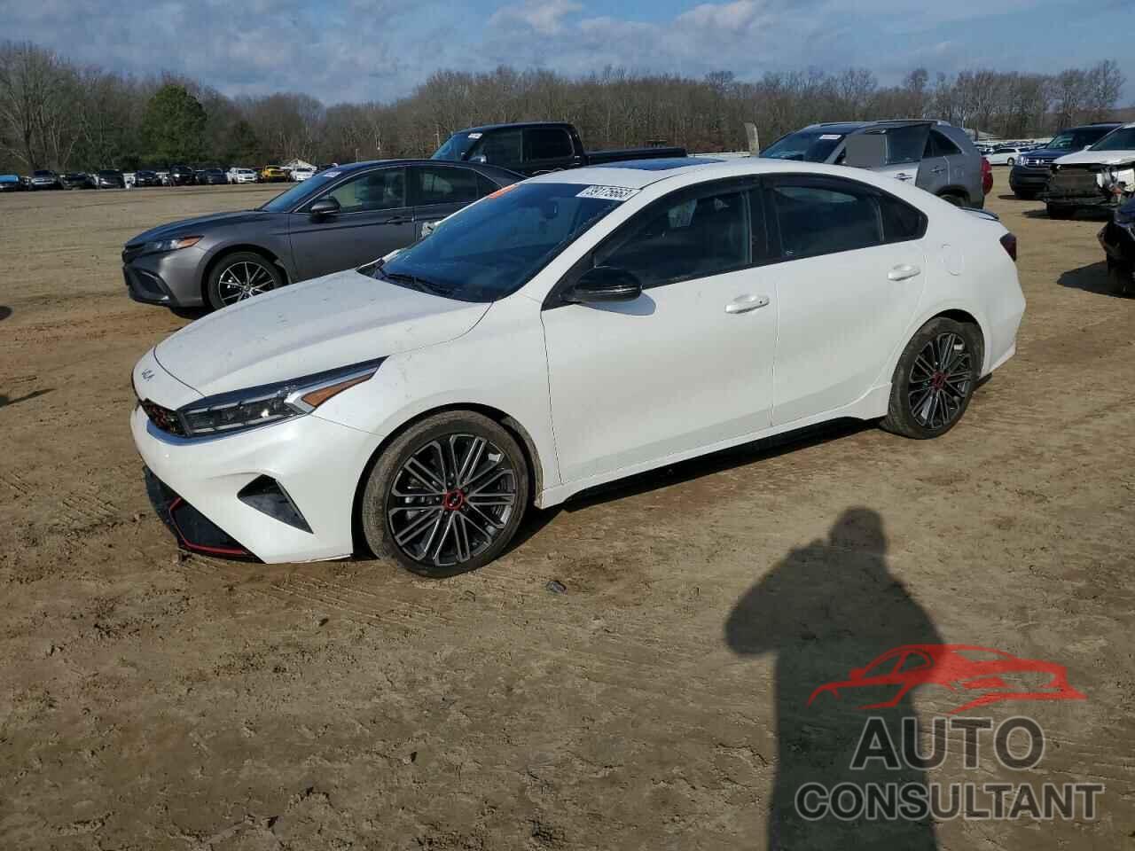 KIA FORTE 2023 - 3KPF44AC5PE523188