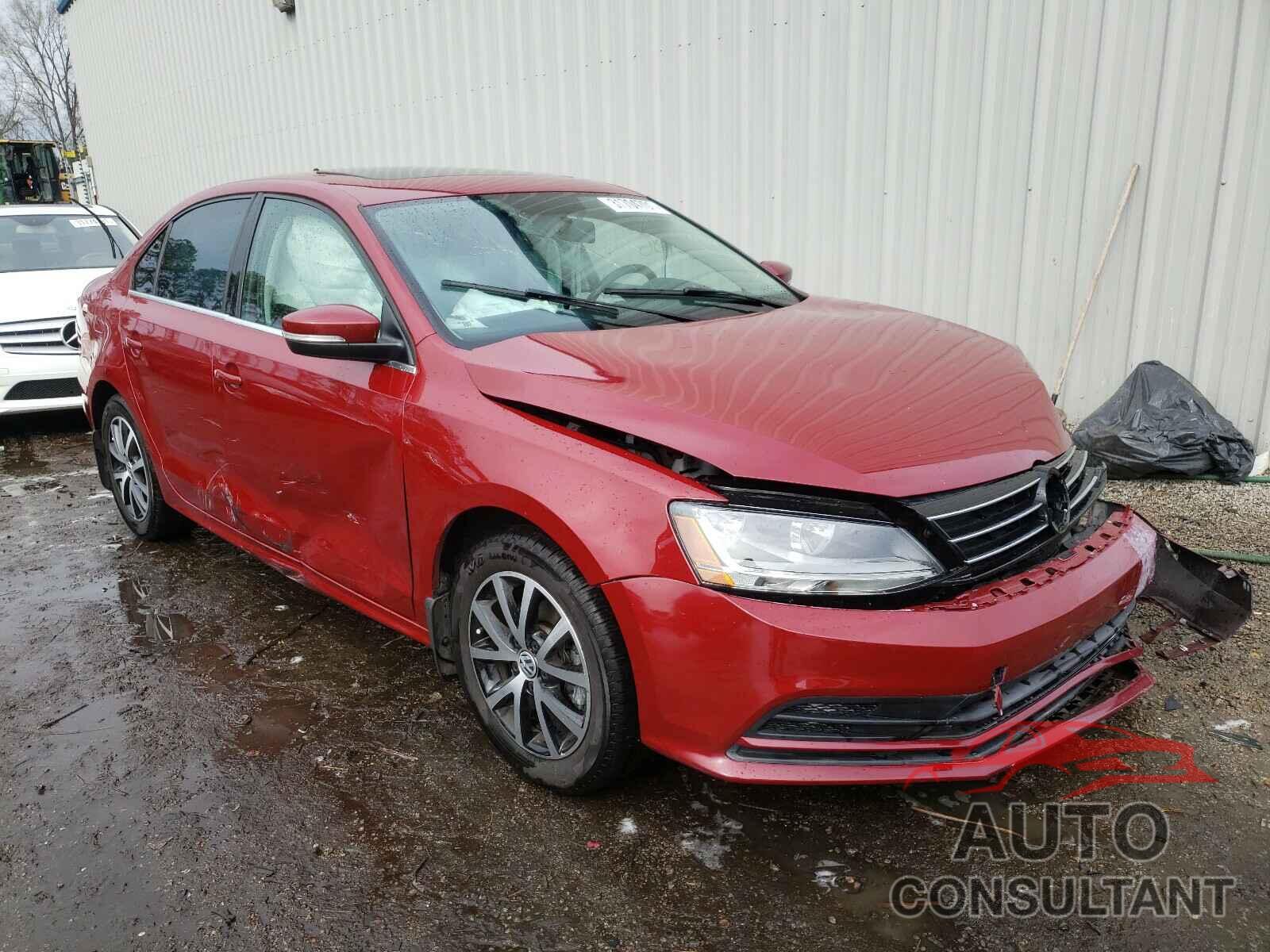VOLKSWAGEN JETTA 2018 - 3VWDB7AJ8JM262694