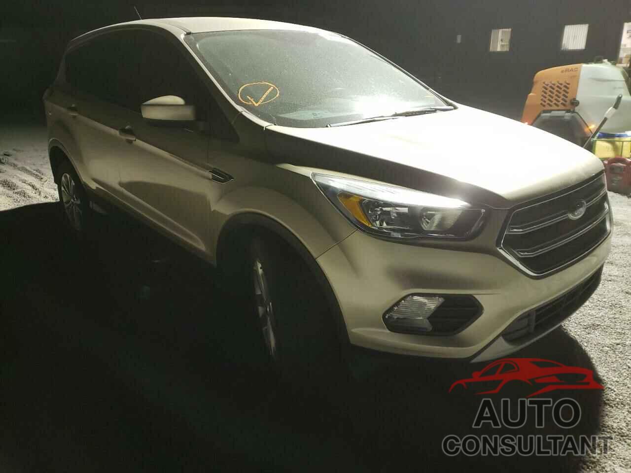 FORD ESCAPE 2017 - 1FMCU0GD0HUD67412