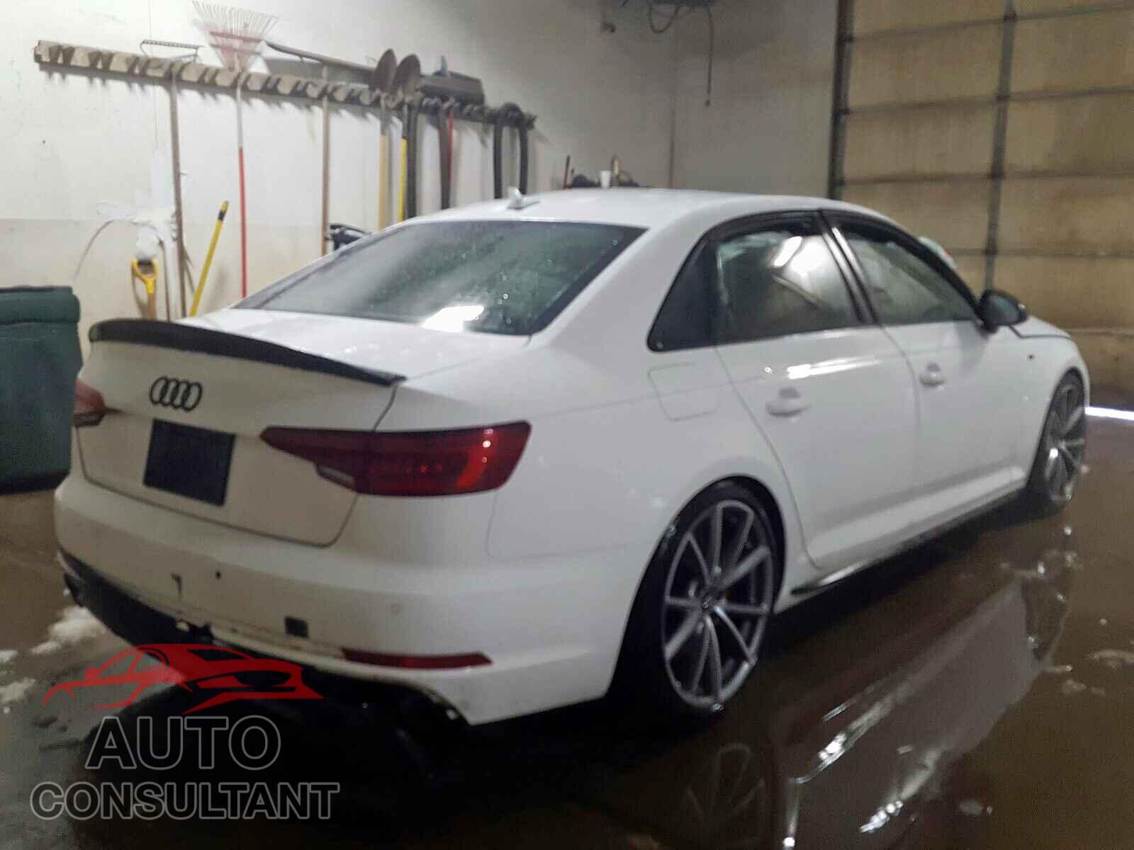 AUDI A4 2018 - 1N4BL4BV2LC144626