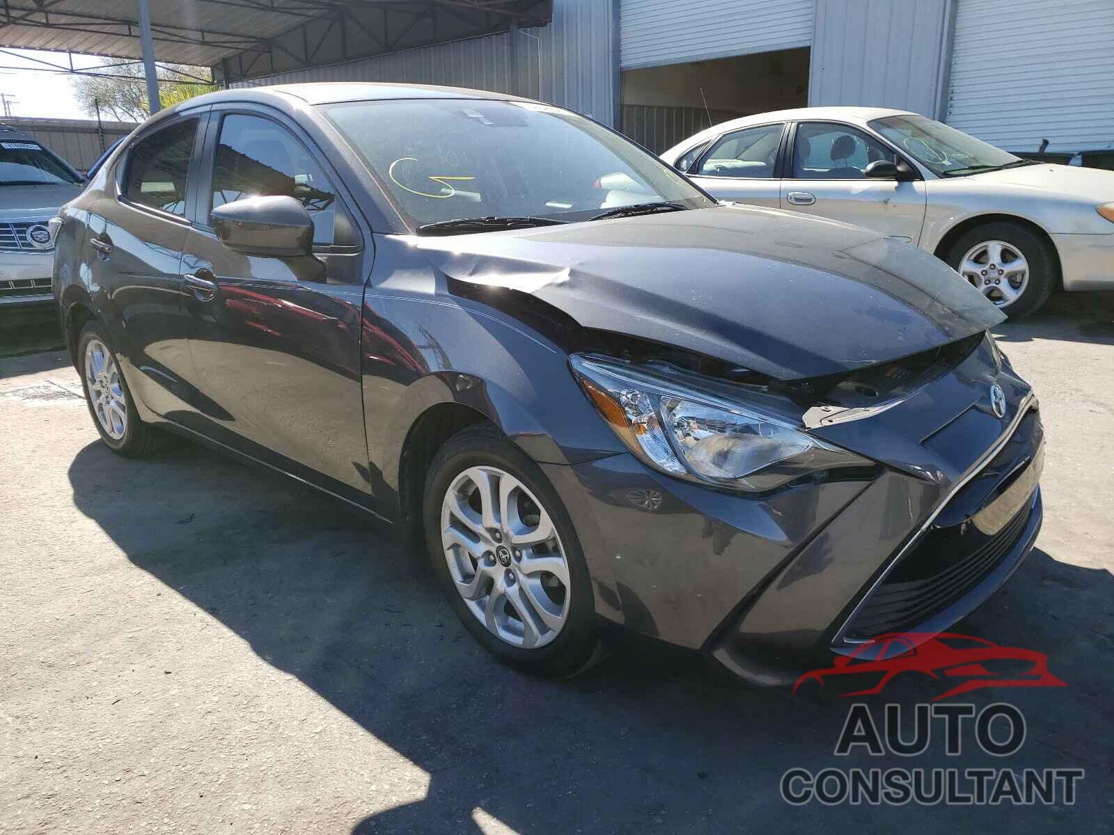 TOYOTA YARIS 2018 - 3MYDLBYV1JY326984
