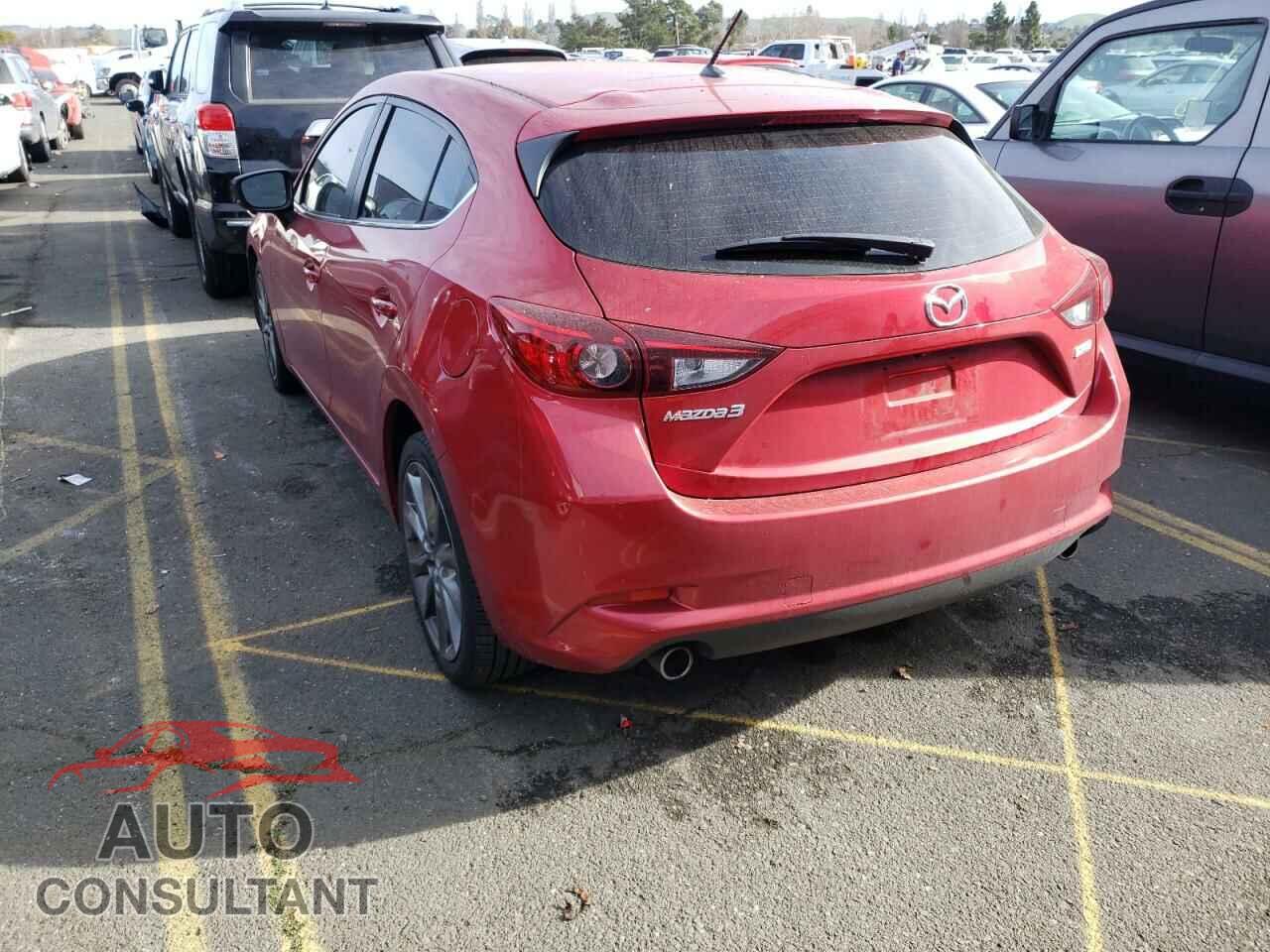 MAZDA 3 2018 - 3MZBN1L33JM172220