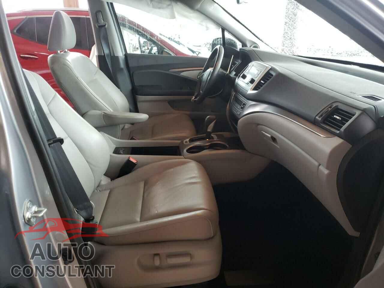 HONDA RIDGELINE 2018 - 5FPYK2F52JB001057