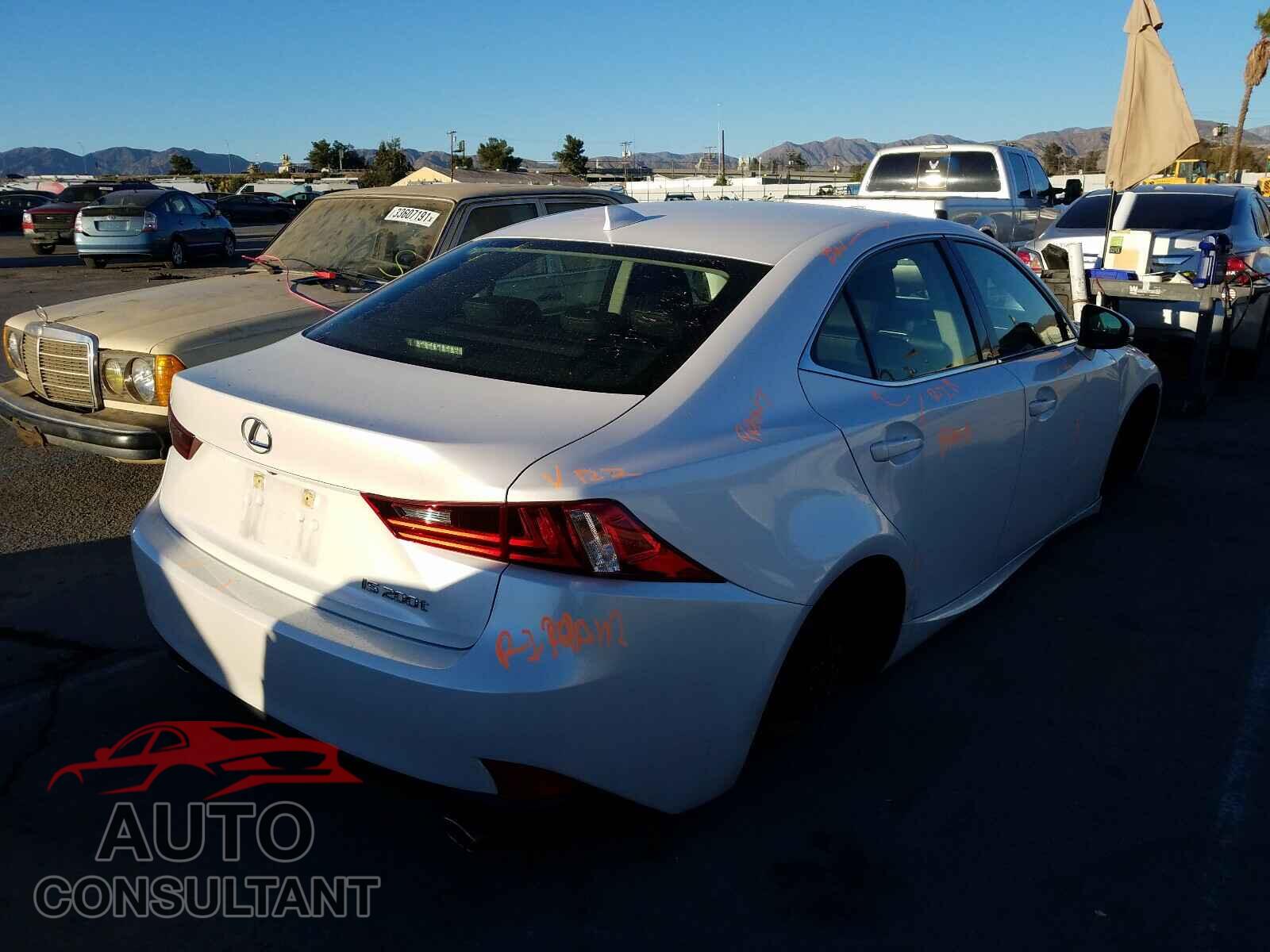LEXUS IS 2016 - JTHBA1D26G5029215