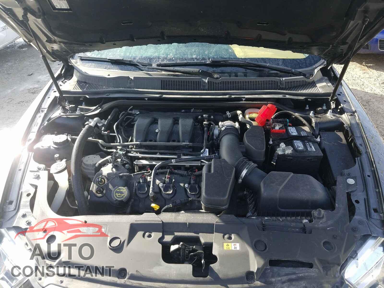 FORD TAURUS 2016 - KMHLM4AG5PU374803