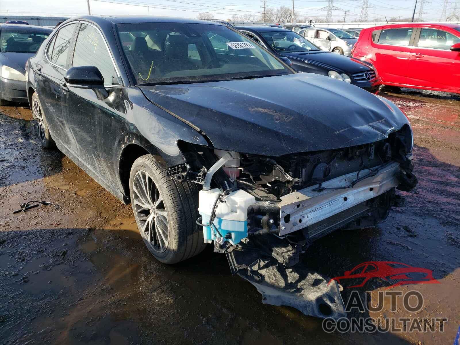 TOYOTA CAMRY 2018 - 4T1B11HK0JU536440