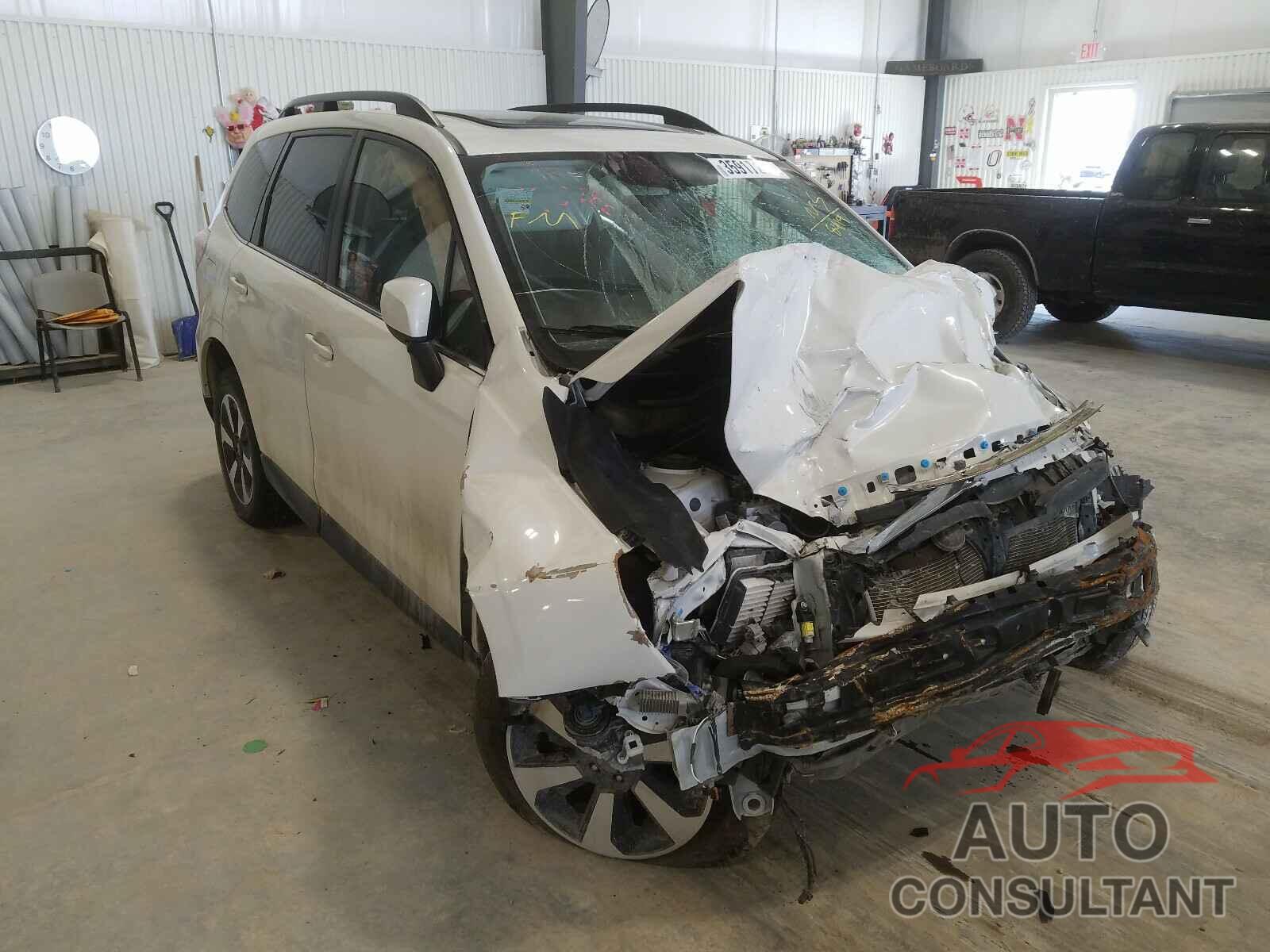 SUBARU FORESTER 2018 - JF2SJALC8JH428419