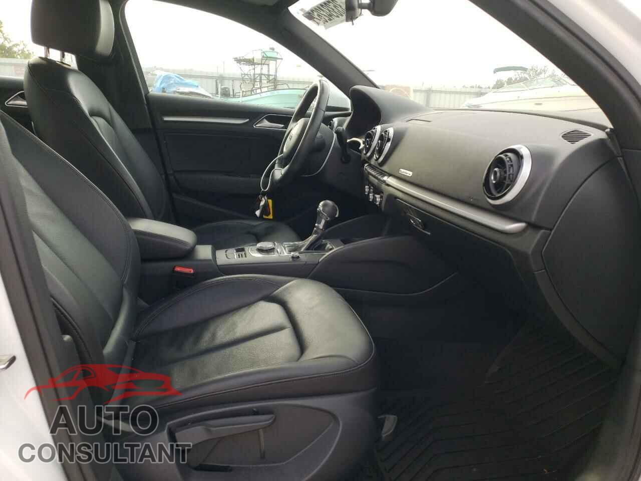 AUDI A3 2016 - WAUB8GFF8G1060552