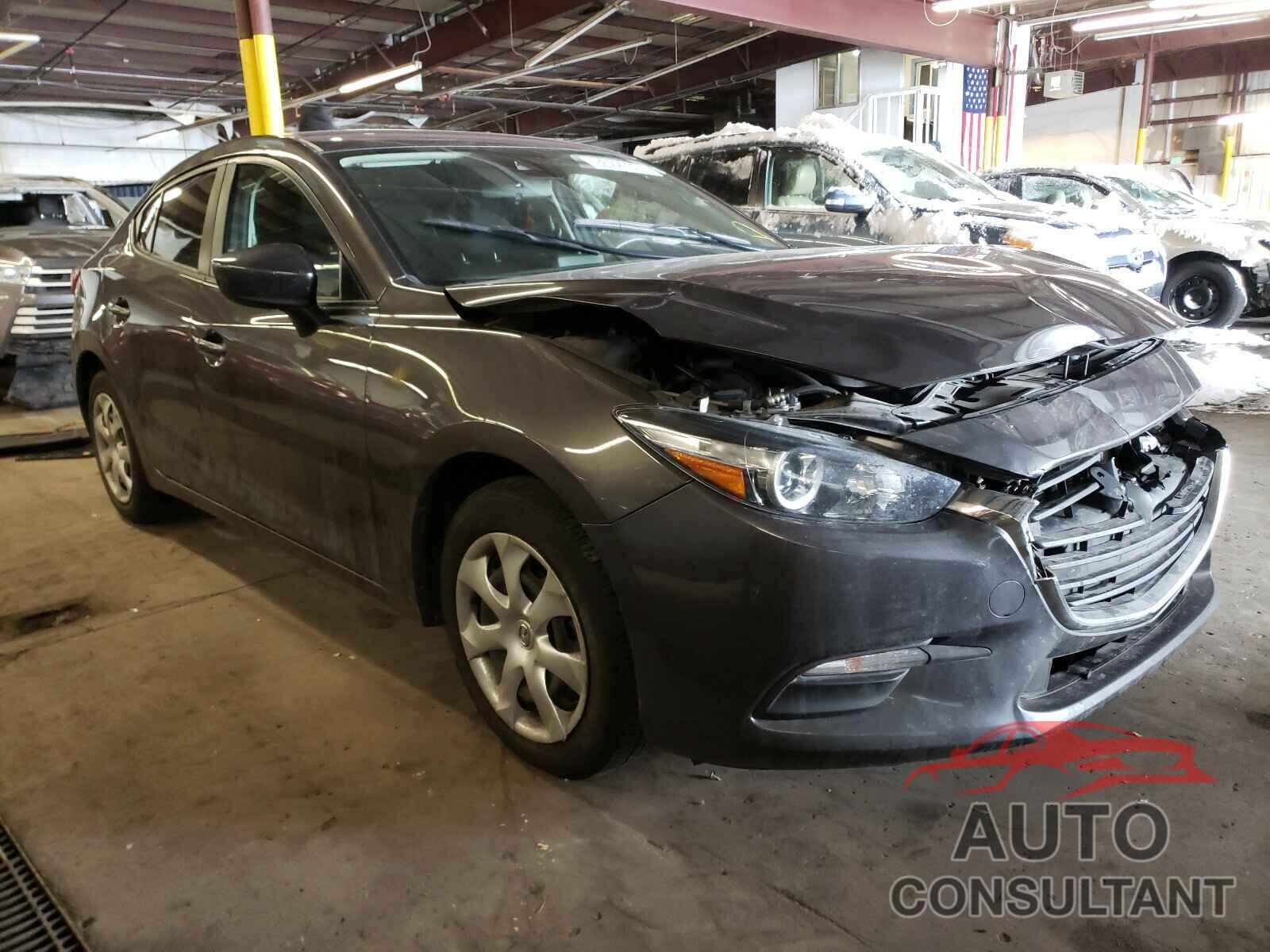 MAZDA 3 2018 - 3MZBN1U79JM165855