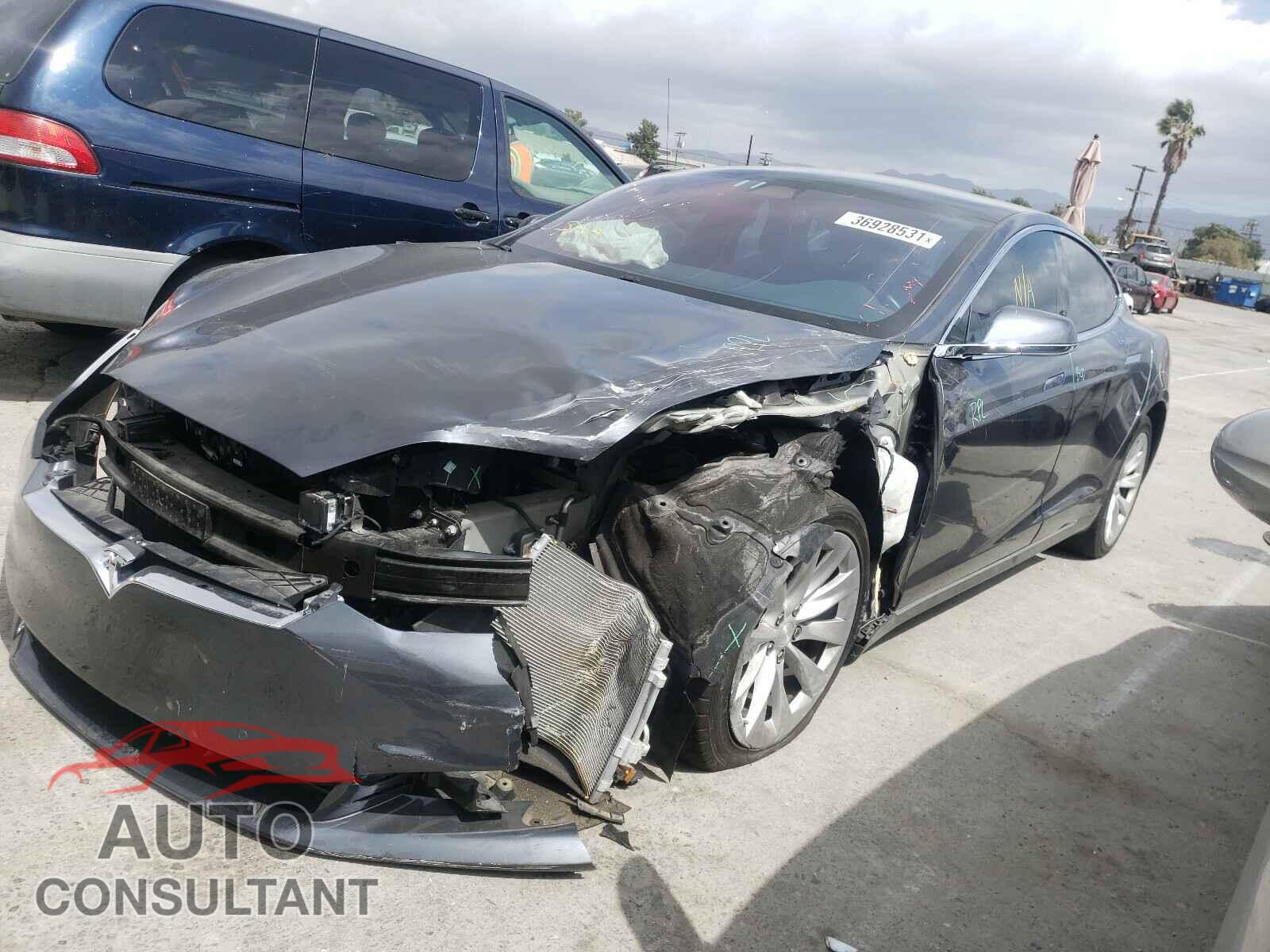 TESLA MODEL S 2017 - 5YJSA1E16HF189649