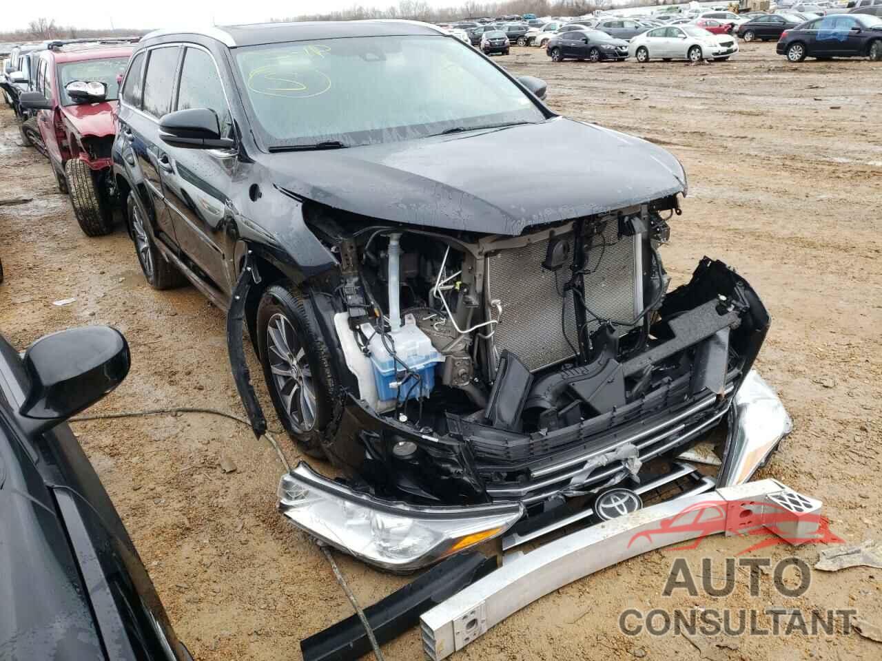 TOYOTA HIGHLANDER 2018 - 5TDJZRFH3JS871422