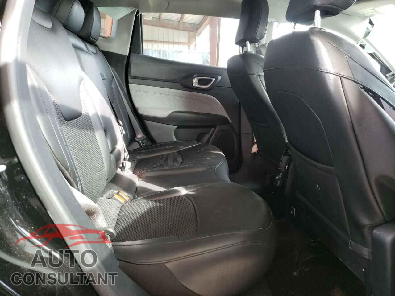 JEEP COMPASS 2022 - 3C4NJDBB2NT108218