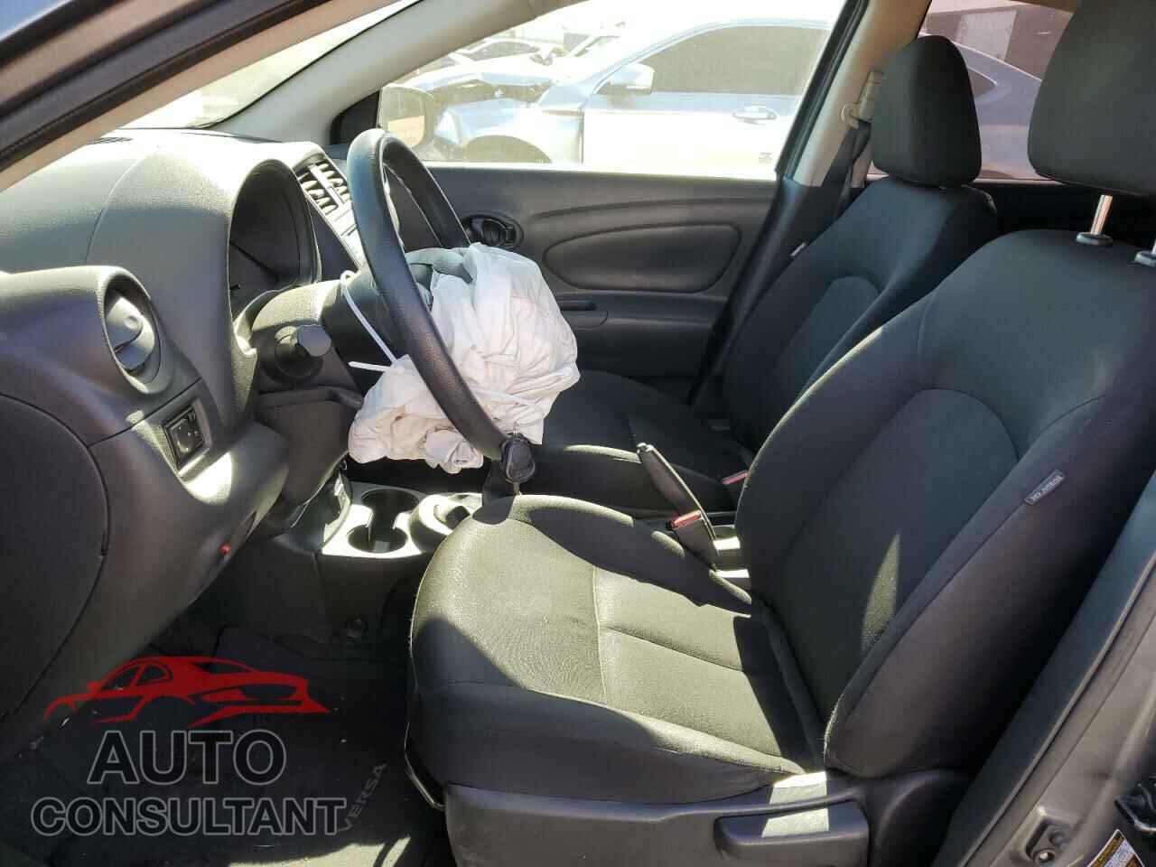 NISSAN VERSA 2019 - 3N1CN7AP3KL823792