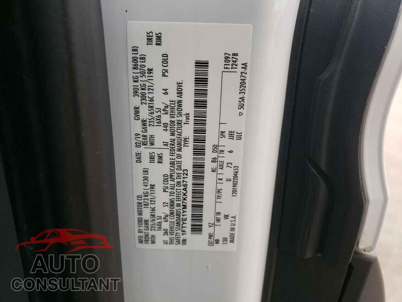FORD TRANSIT CO 2019 - 1FTYE1YM7KKA67123