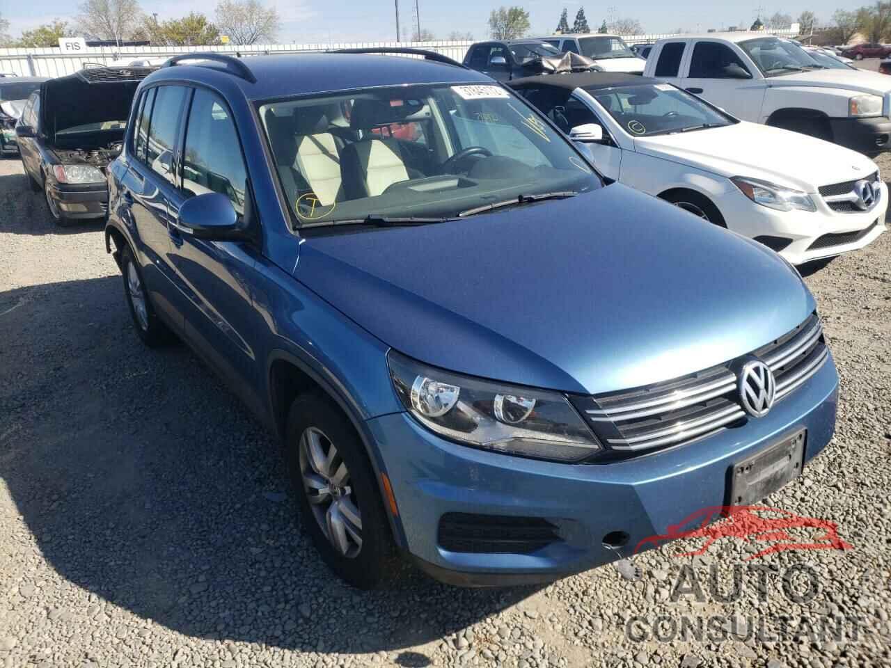 VOLKSWAGEN TIGUAN 2017 - WVGAV7AX3HK026081