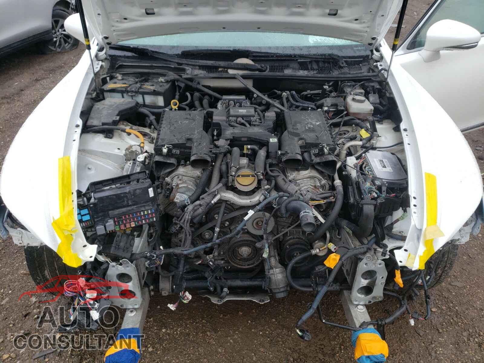 LEXUS LS460 2017 - JTHCL5EF4H5027567