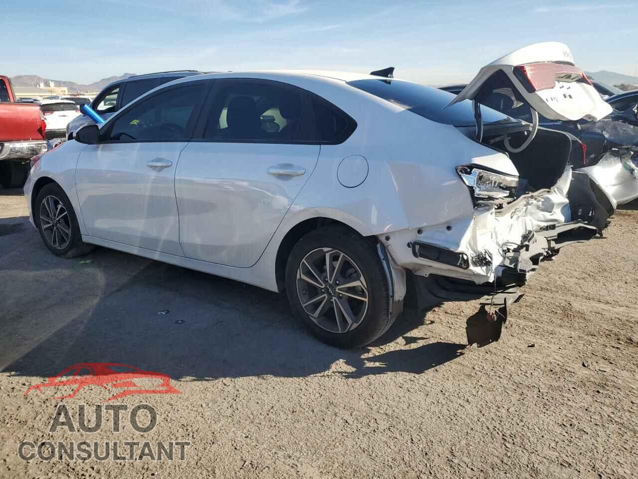 KIA FORTE 2023 - 3KPF24AD9PE538064
