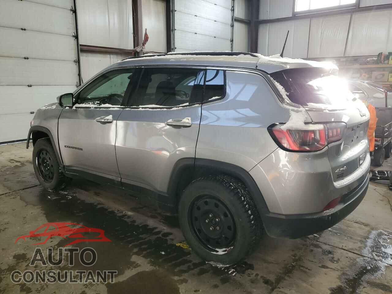 JEEP COMPASS 2018 - 3C4NJDBB5JT111625