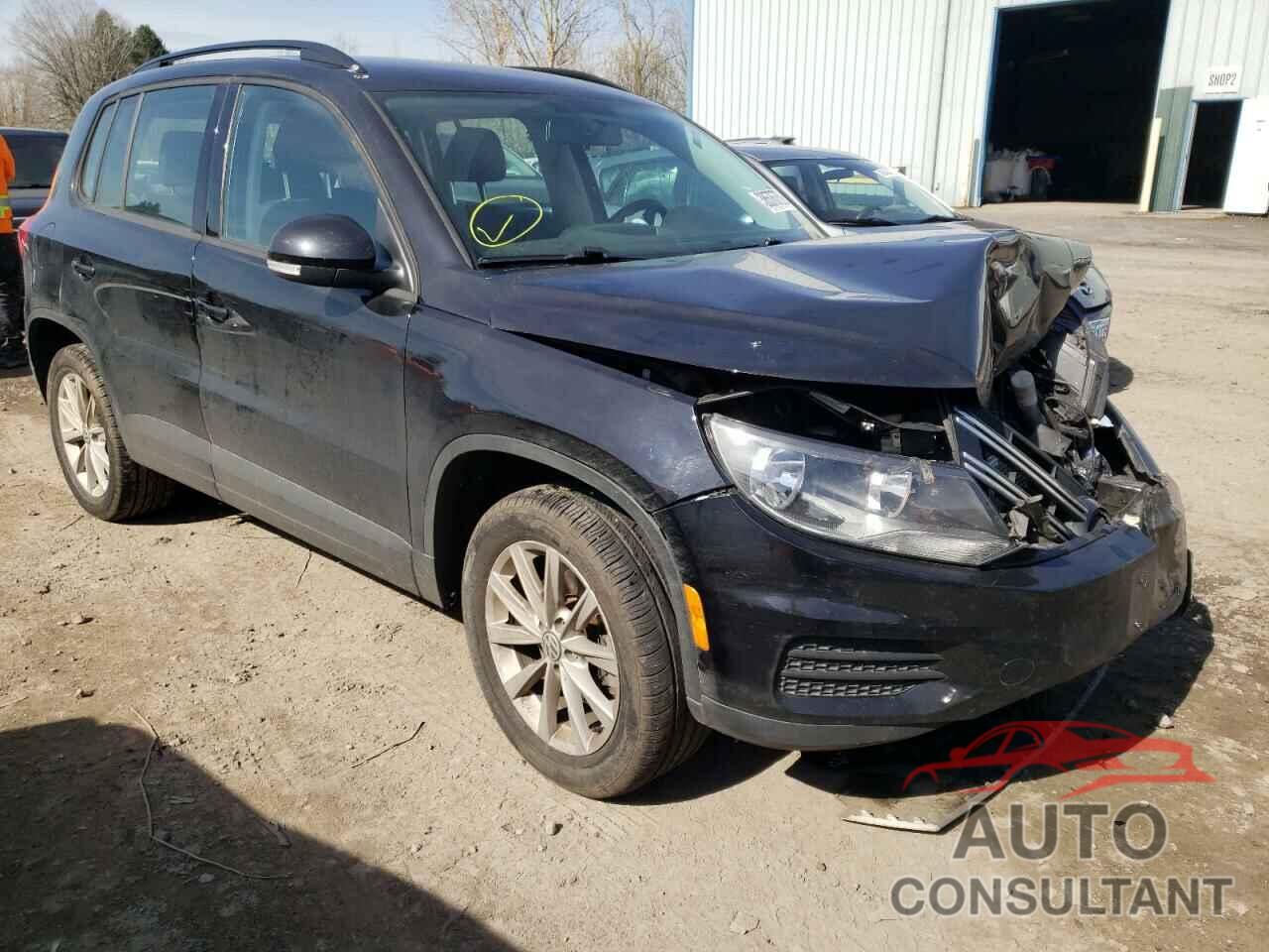 VOLKSWAGEN TIGUAN 2017 - WVGBV7AXXHK049037