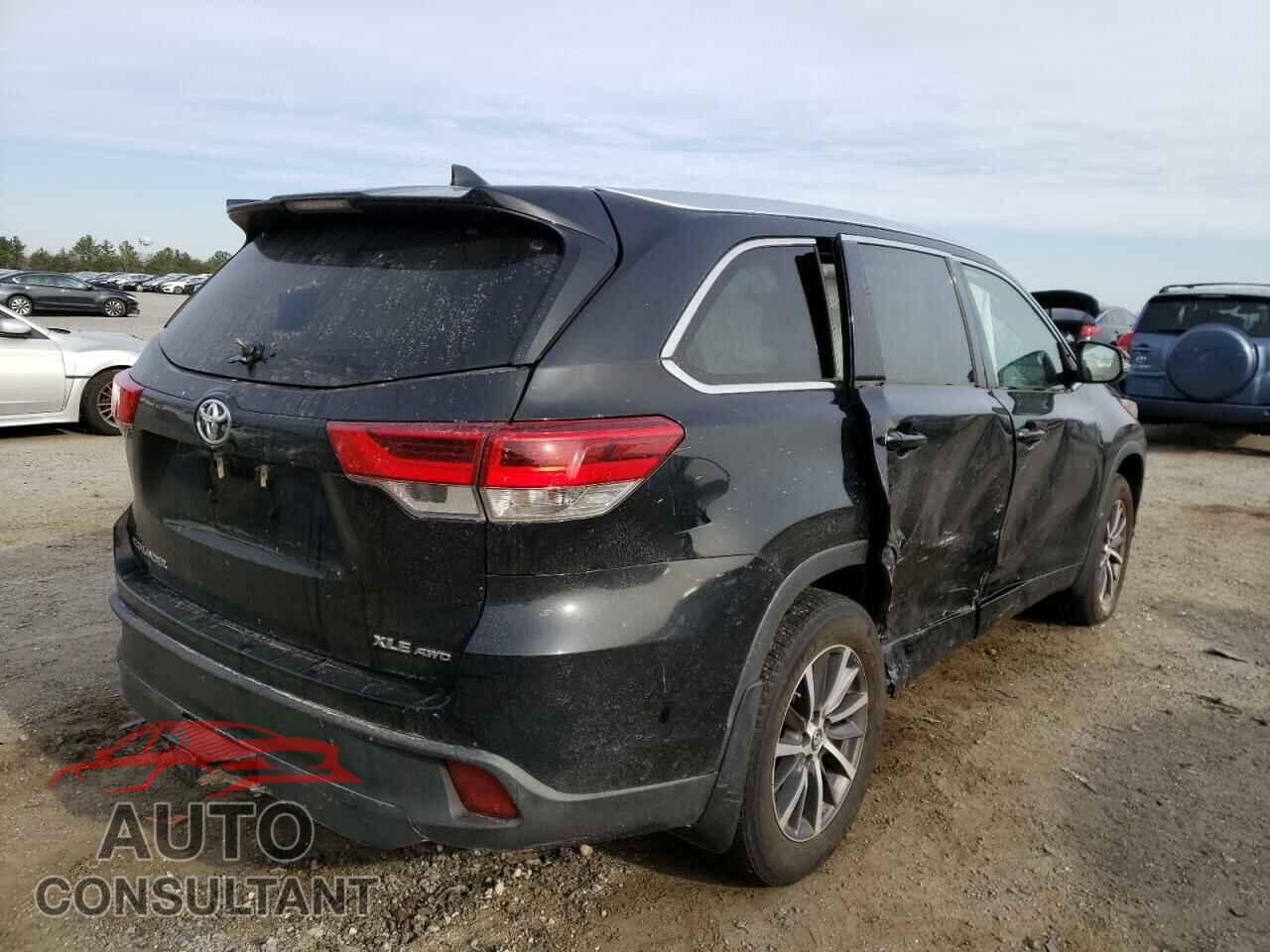 TOYOTA HIGHLANDER 2018 - 5TDJZRFH6JS827530