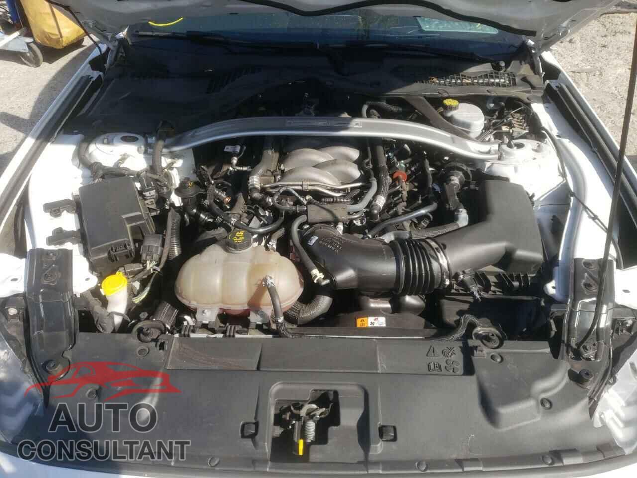 FORD MUSTANG 2018 - 1FA6P8CF8J5132244