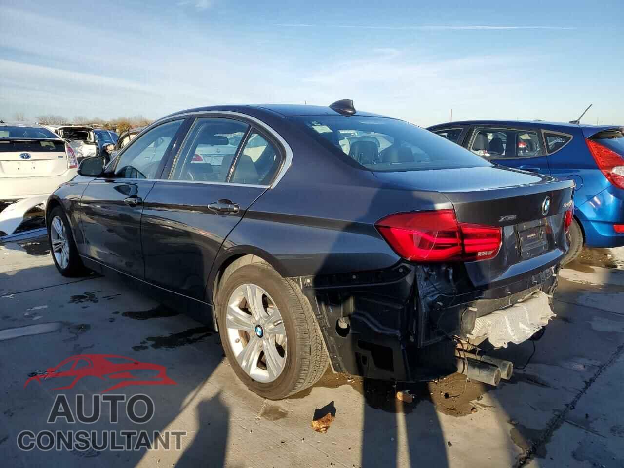 BMW 3 SERIES 2017 - WBA8D9G58HNU58670