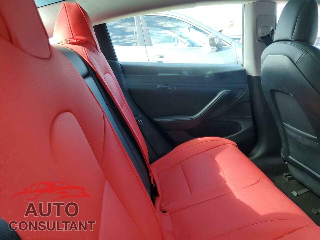 TESLA MODEL 3 2021 - 5YJ3E1EC7MF856216