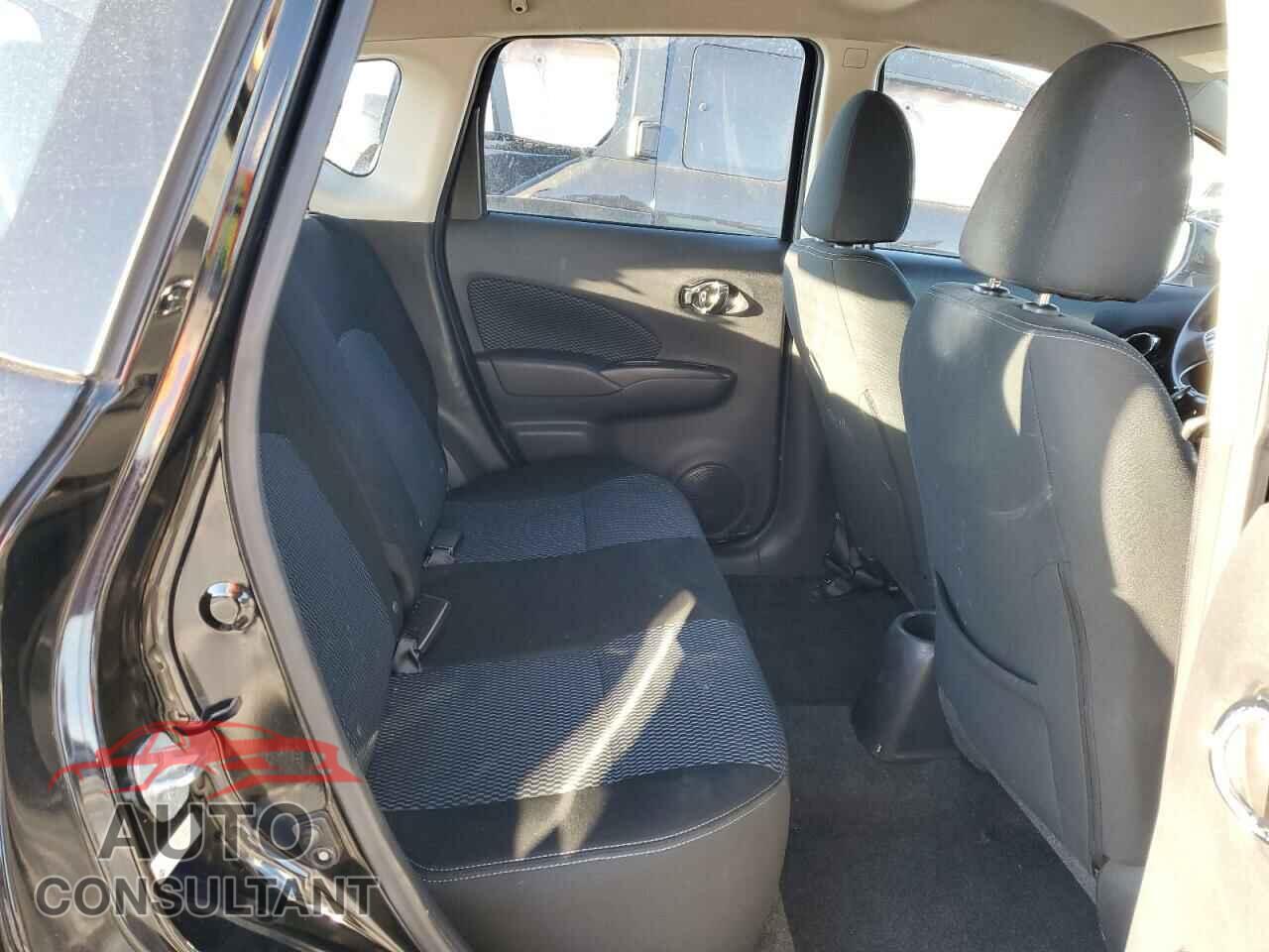 NISSAN VERSA 2017 - 3N1CE2CP3HL355877