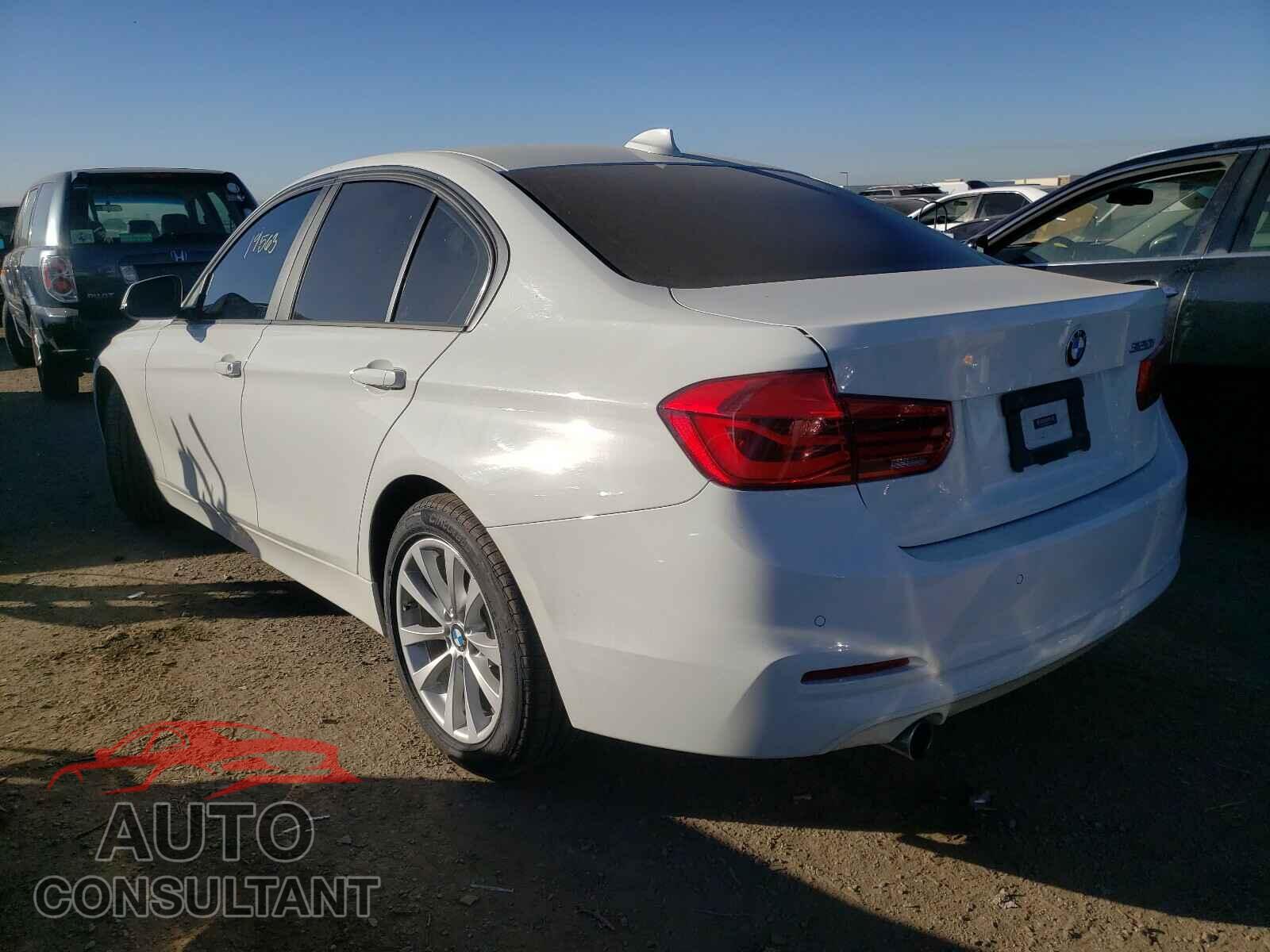 BMW 3 SERIES 2018 - WBA8A9C56JAH14593