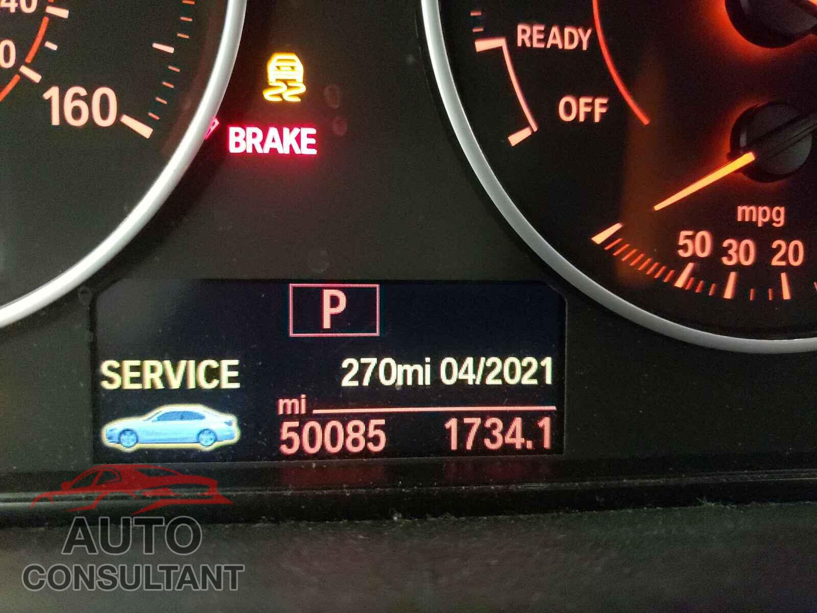 BMW 3 SERIES 2016 - WBA8E3G54GNU02332