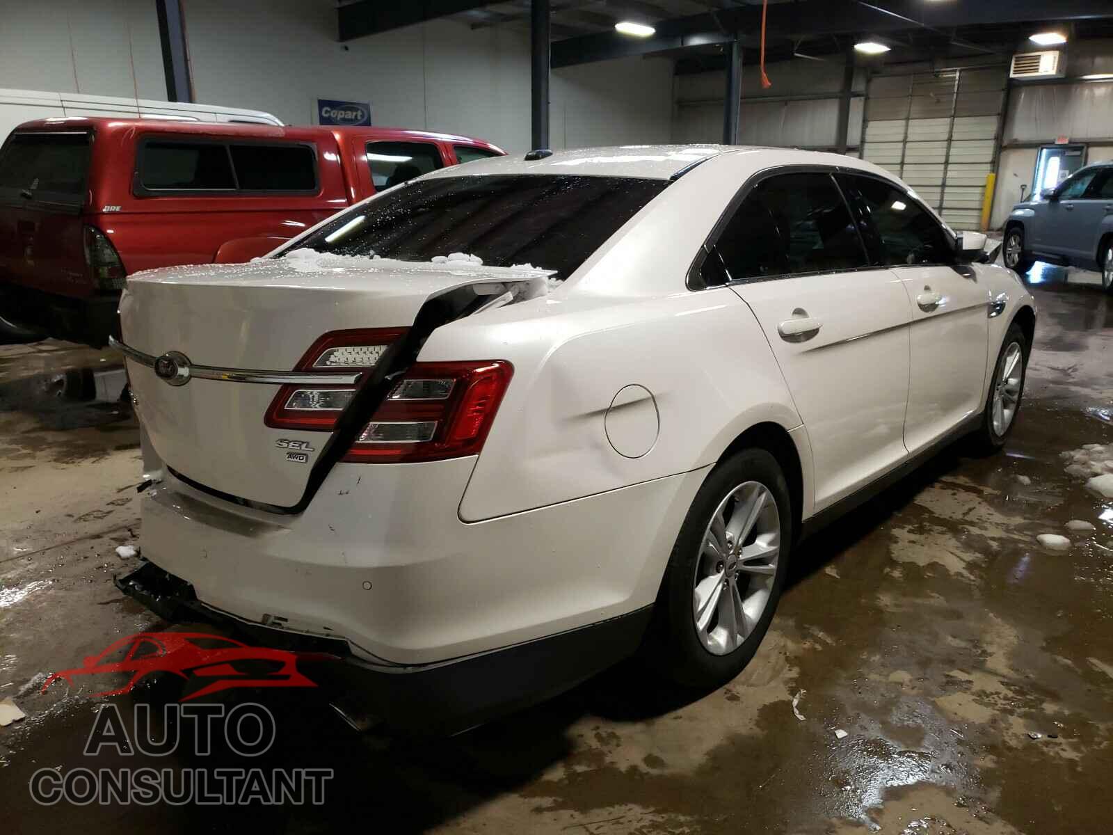 FORD TAURUS 2017 - 1FAHP2H82HG132934