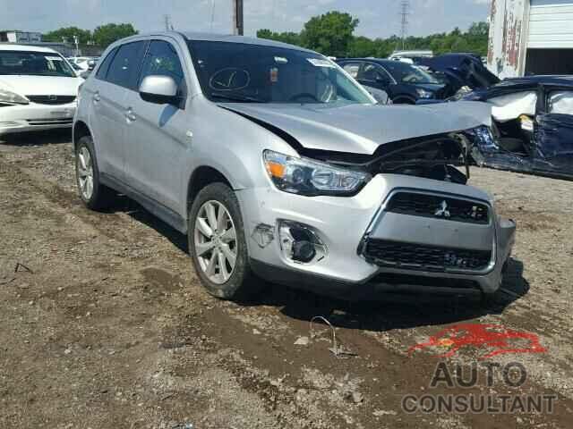 MITSUBISHI OUTLANDER 2015 - 4A4AR3AUXFE019415