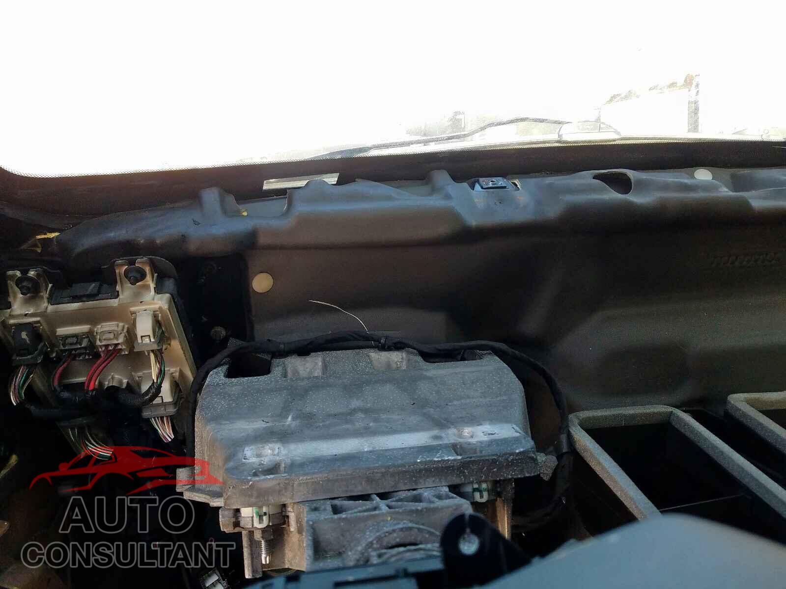 RAM 1500 2015 - 1C6RR7UT2FS685018