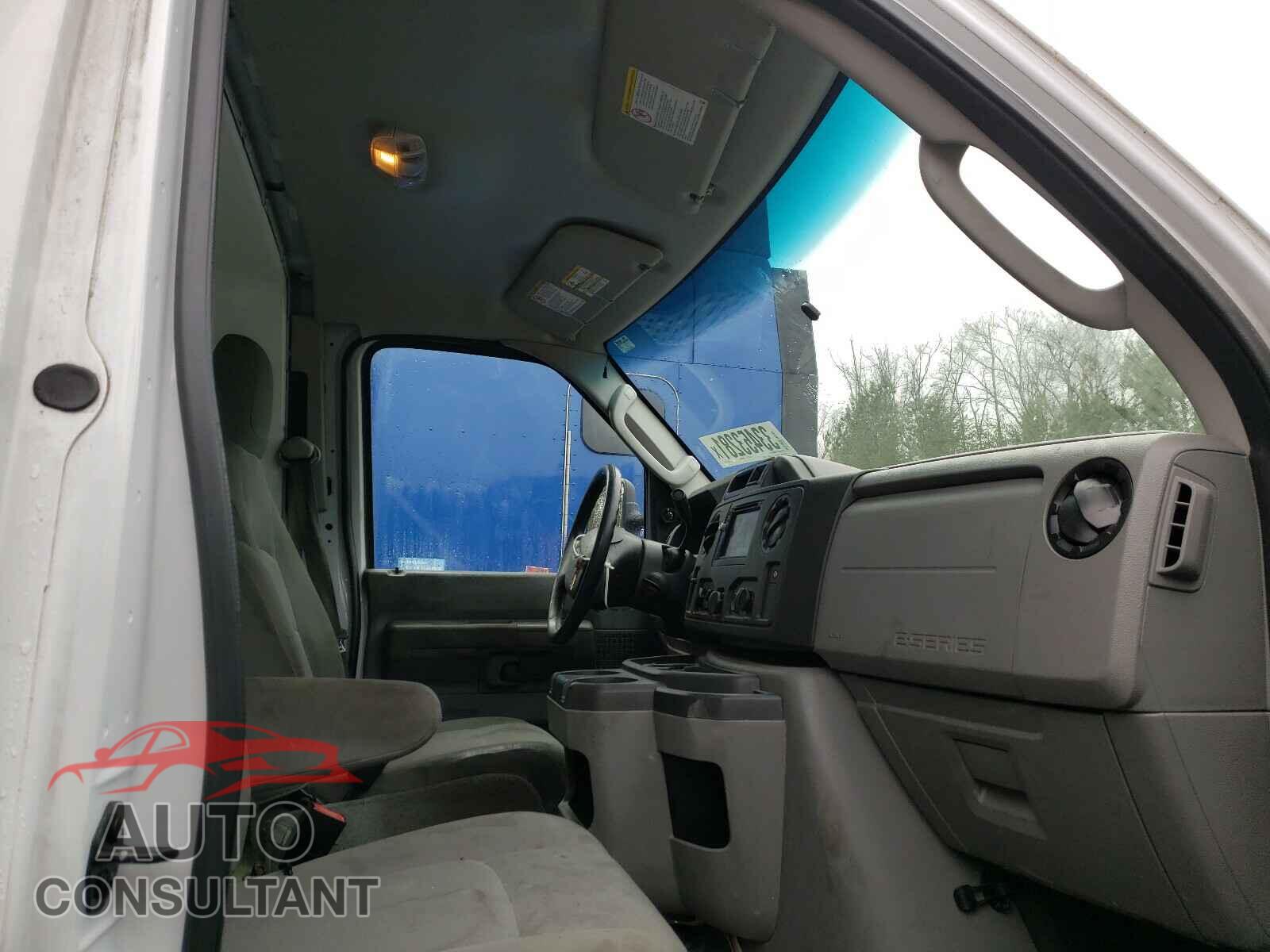 FORD ECONOLINE 2017 - 1FDWE3FS5HDC16724