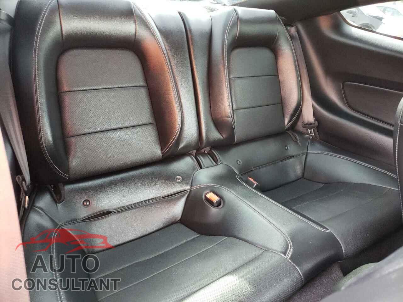 FORD MUSTANG 2020 - 1FA6P8CF8L5167367