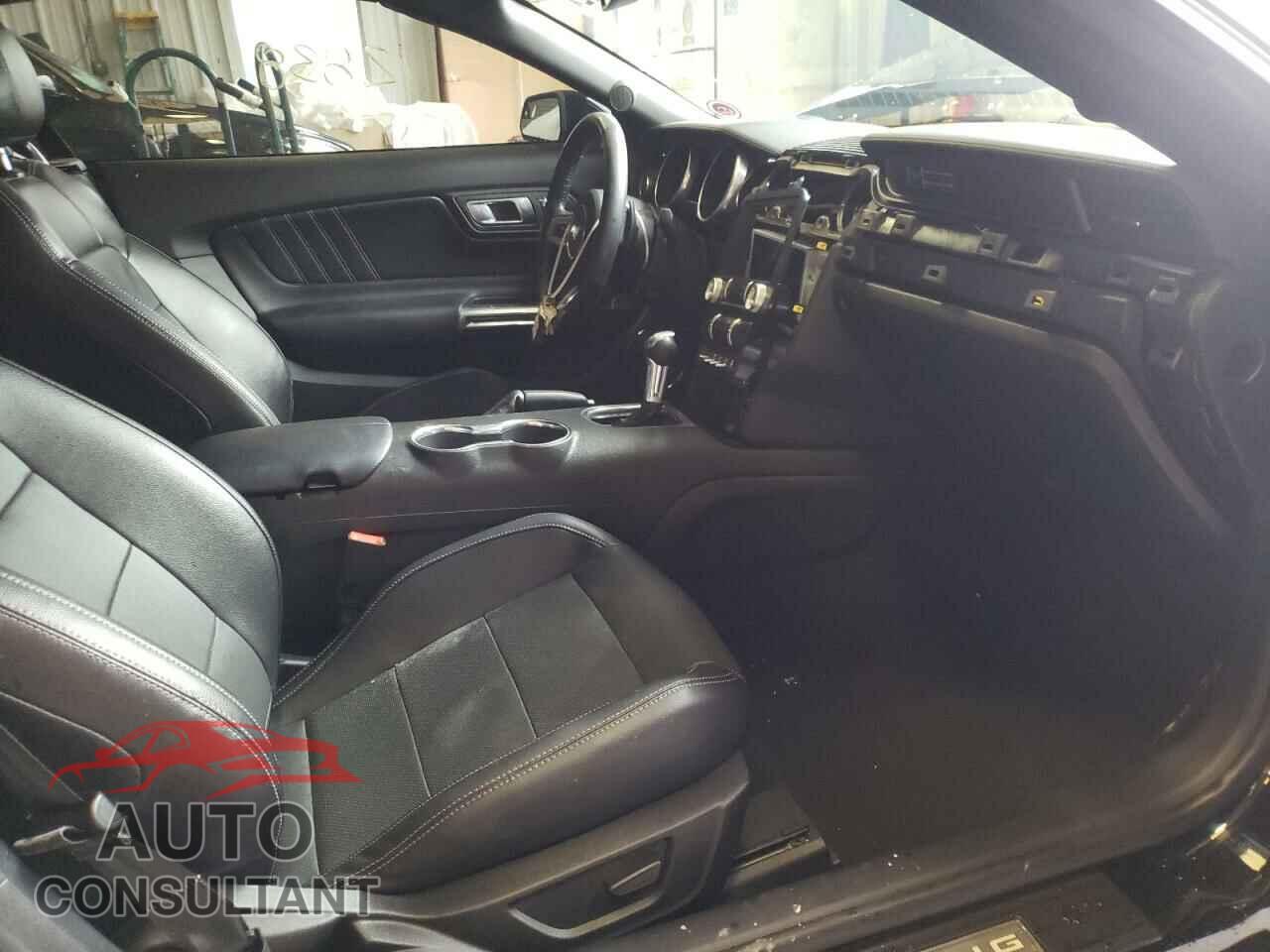 FORD MUSTANG 2020 - 1FATP8FF5L5126578