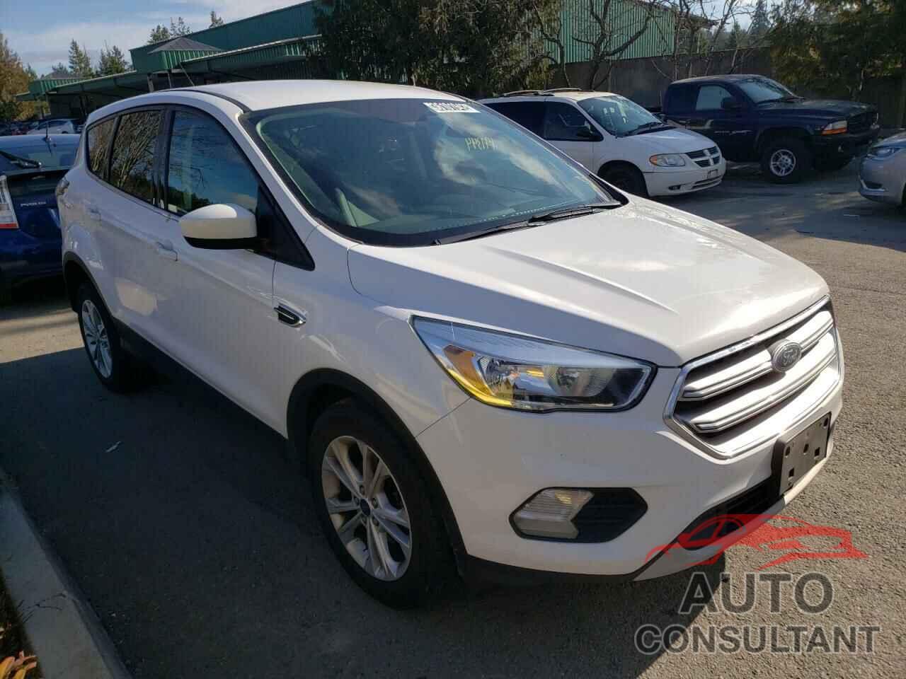 FORD ESCAPE 2017 - 1FMCU0GD9HUB29378