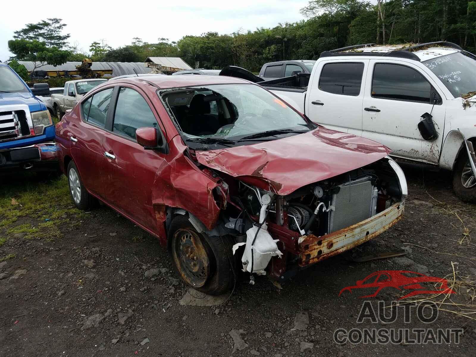 NISSAN VERSA 2018 - 3N1CN7AP2JL810546