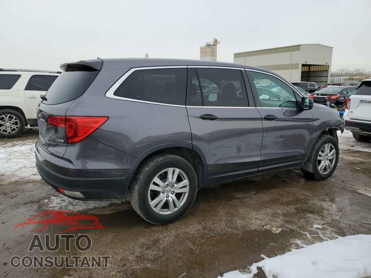 HONDA PILOT 2017 - 5FNYF6H17HB093422