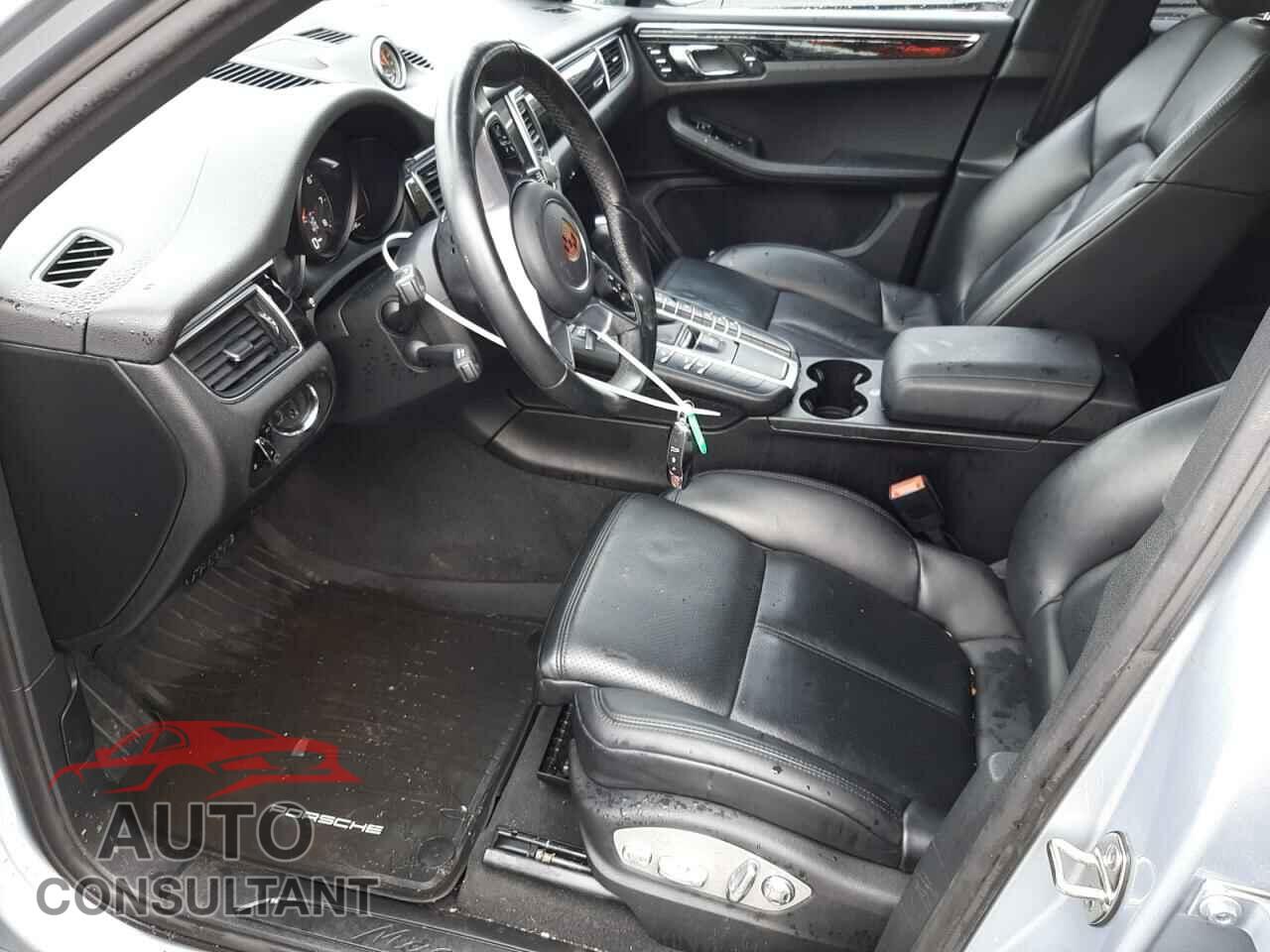 PORSCHE MACAN 2017 - WP1AA2A50HLB08439