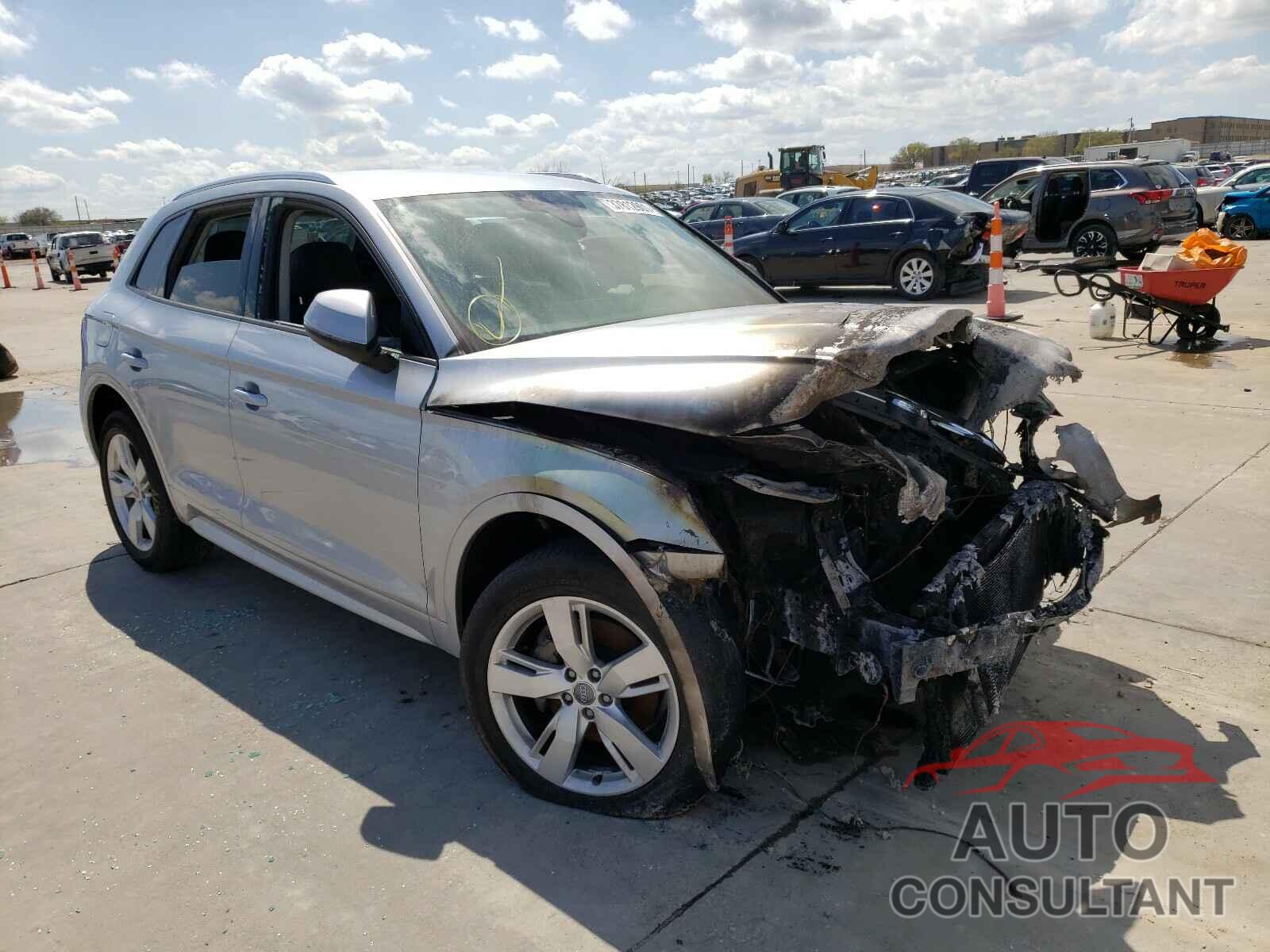 AUDI Q5 2018 - WA1ANAFY8J2195743