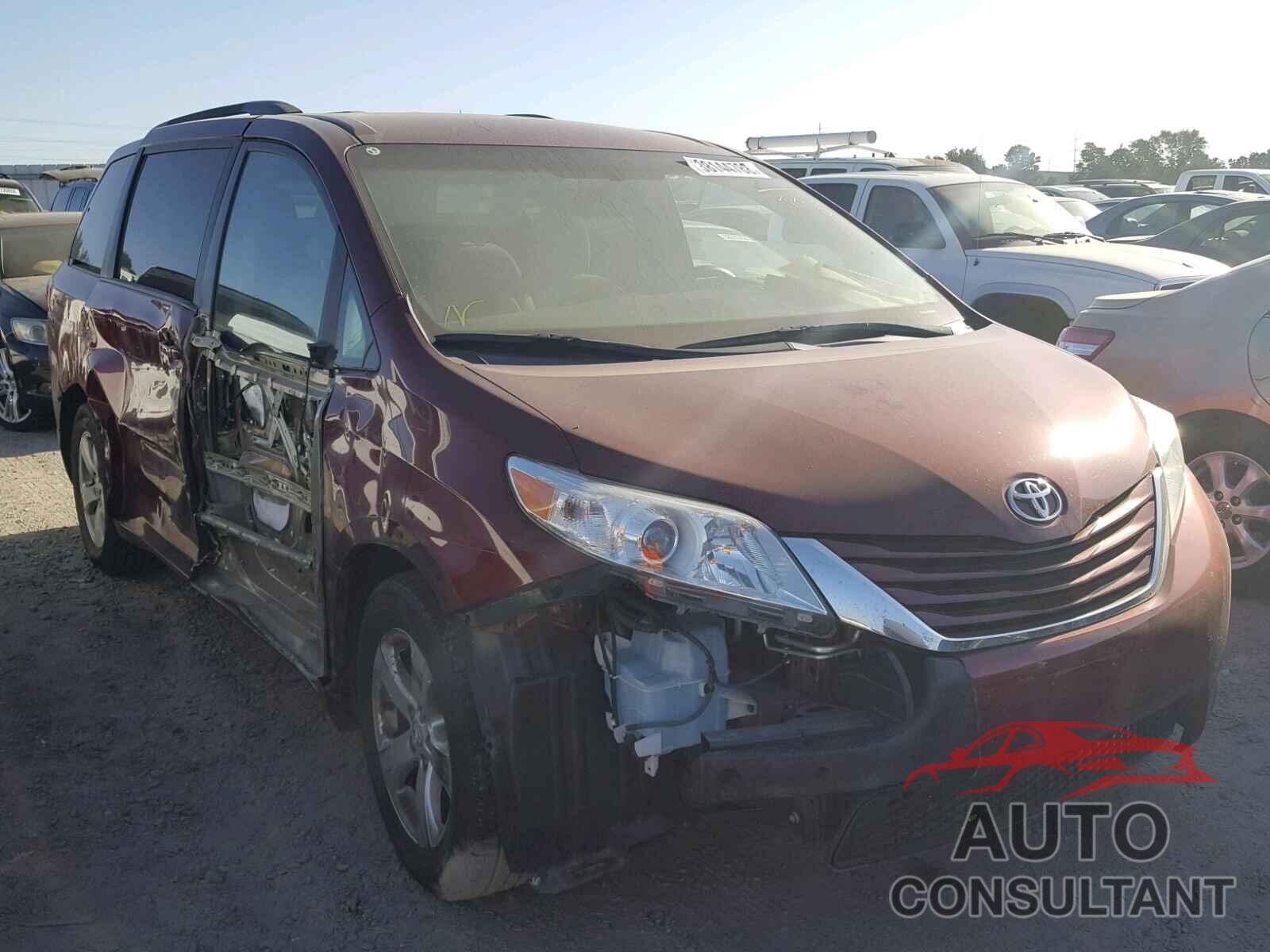 TOYOTA SIENNA 2015 - 5TDKK3DC5FS562877