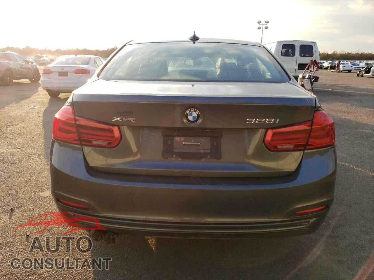 BMW 3 SERIES 2016 - WBA8E3G56GNU00808