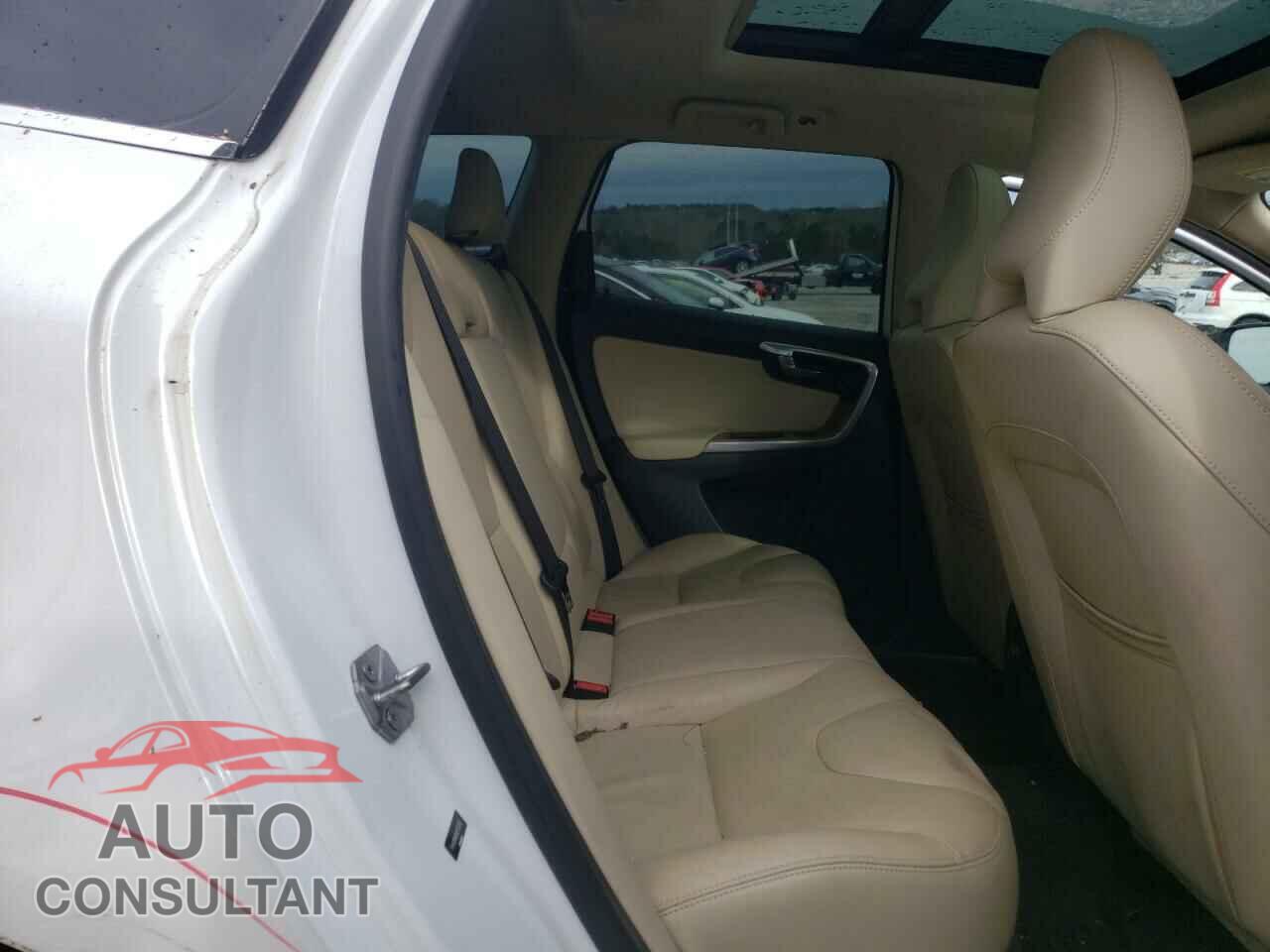 VOLVO XC60 2017 - YV440MRU8H2133763